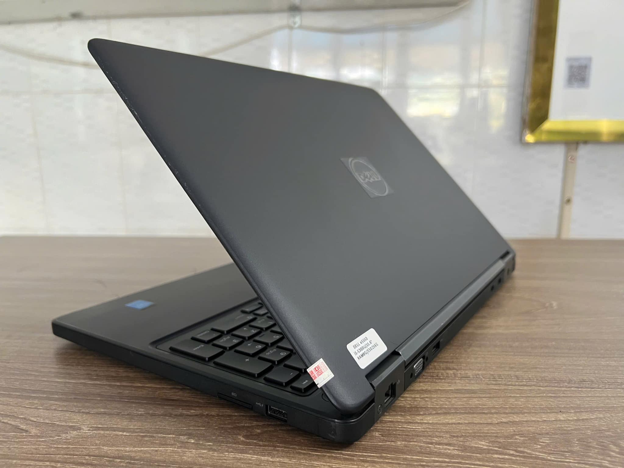 Dell Latitude E5550