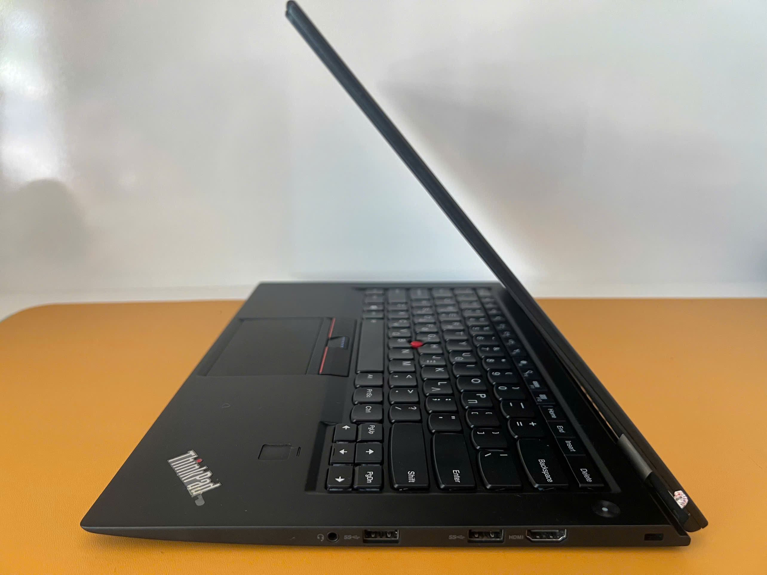 x1carboni5SideA.jpg